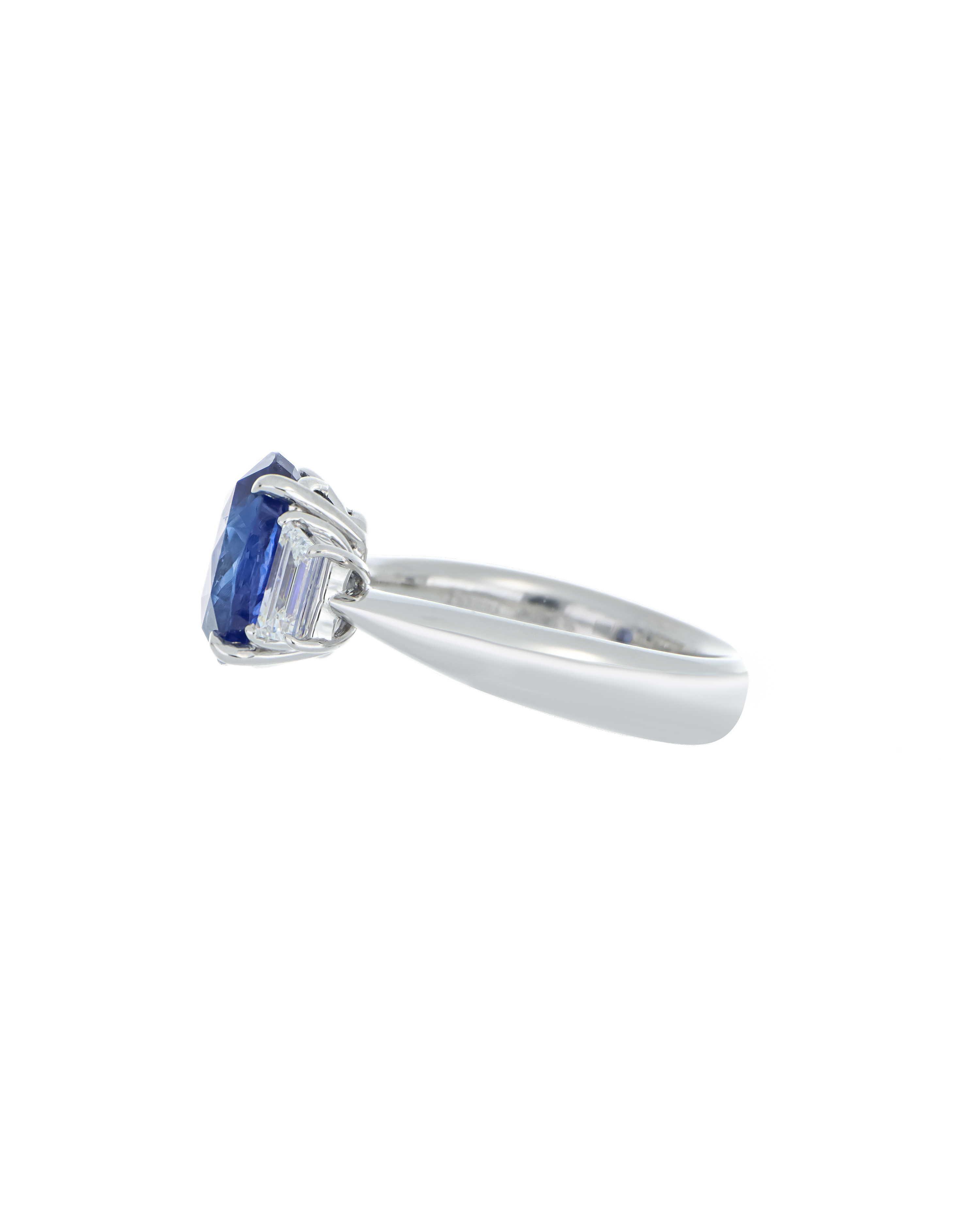 Blue Sapphire Oval Platinum Ring for Proposal Day