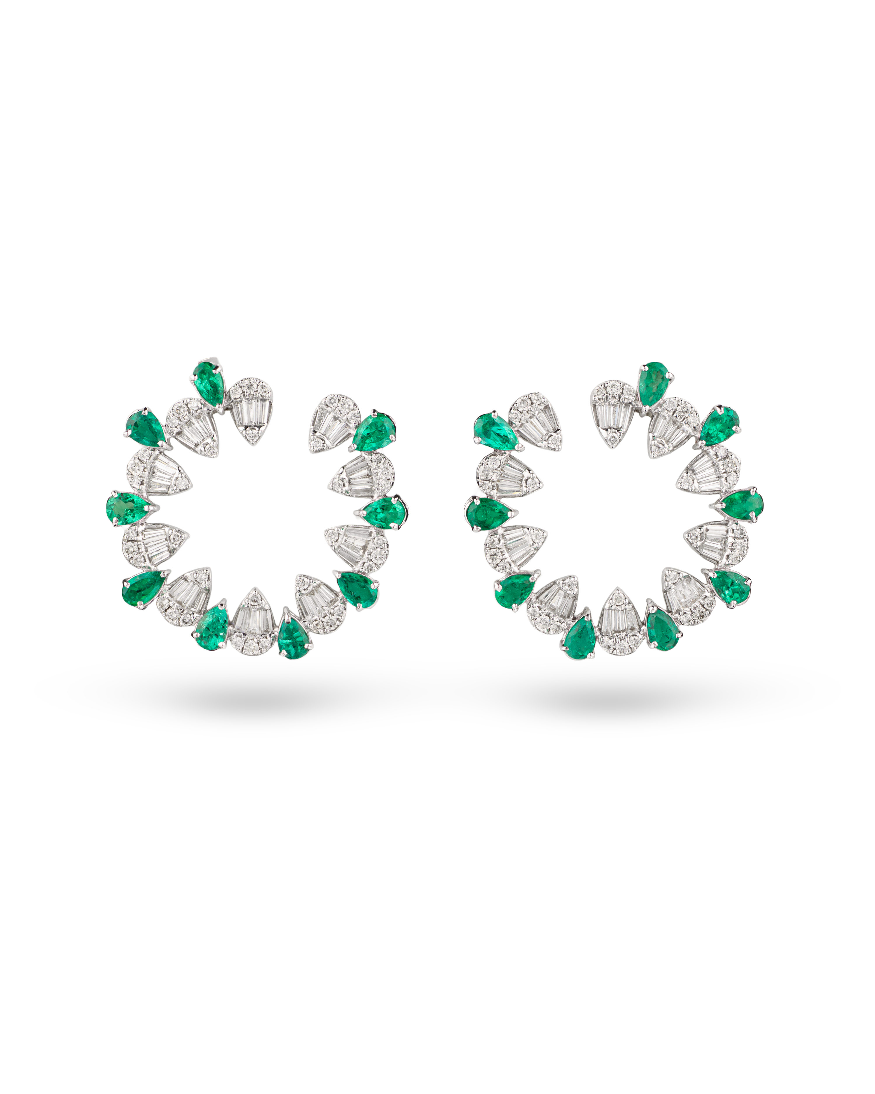 2.02 Ct Emerald & Diamond Wreath Earrings
