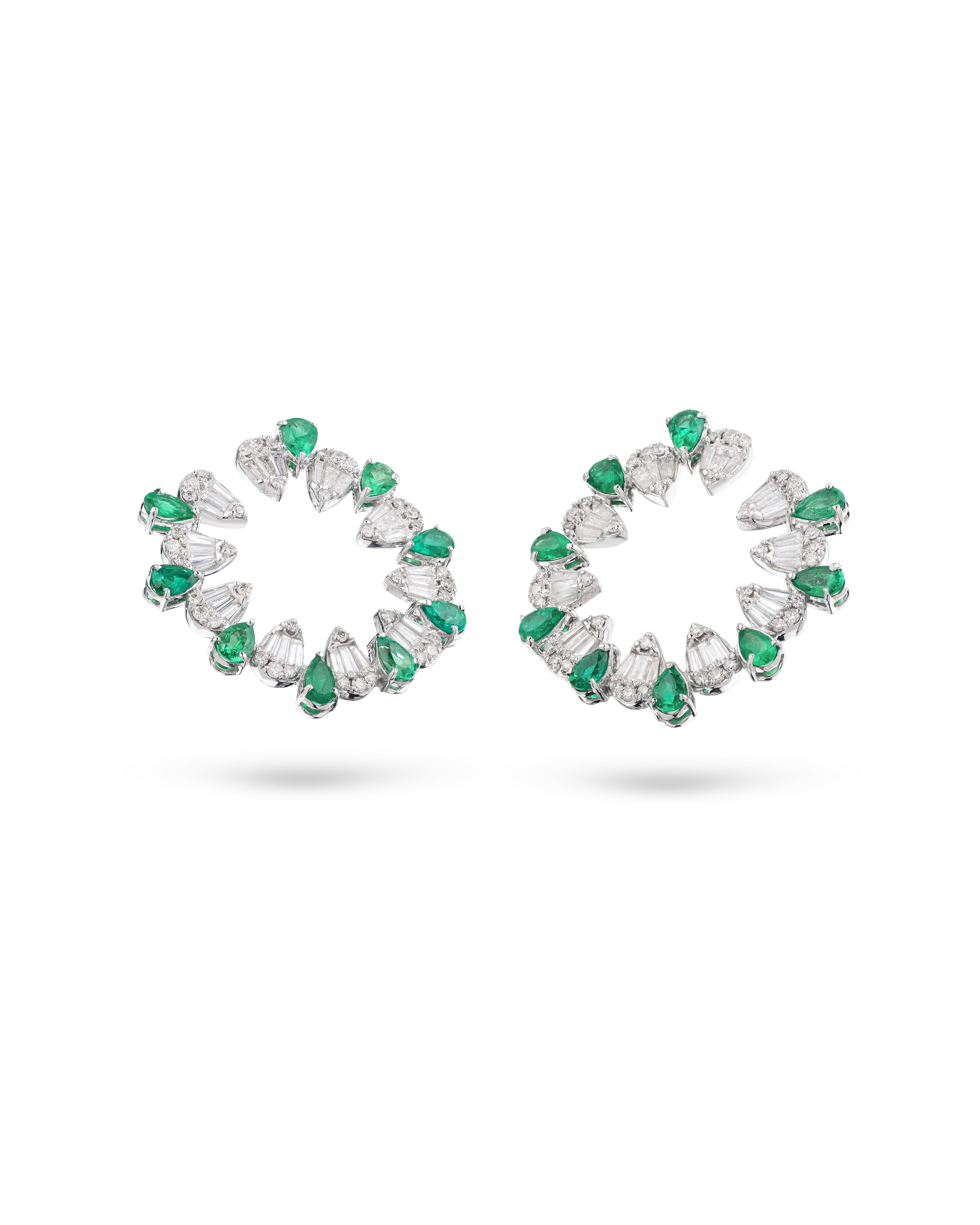 2.02 Ct Emerald & Diamond Wreath Earrings