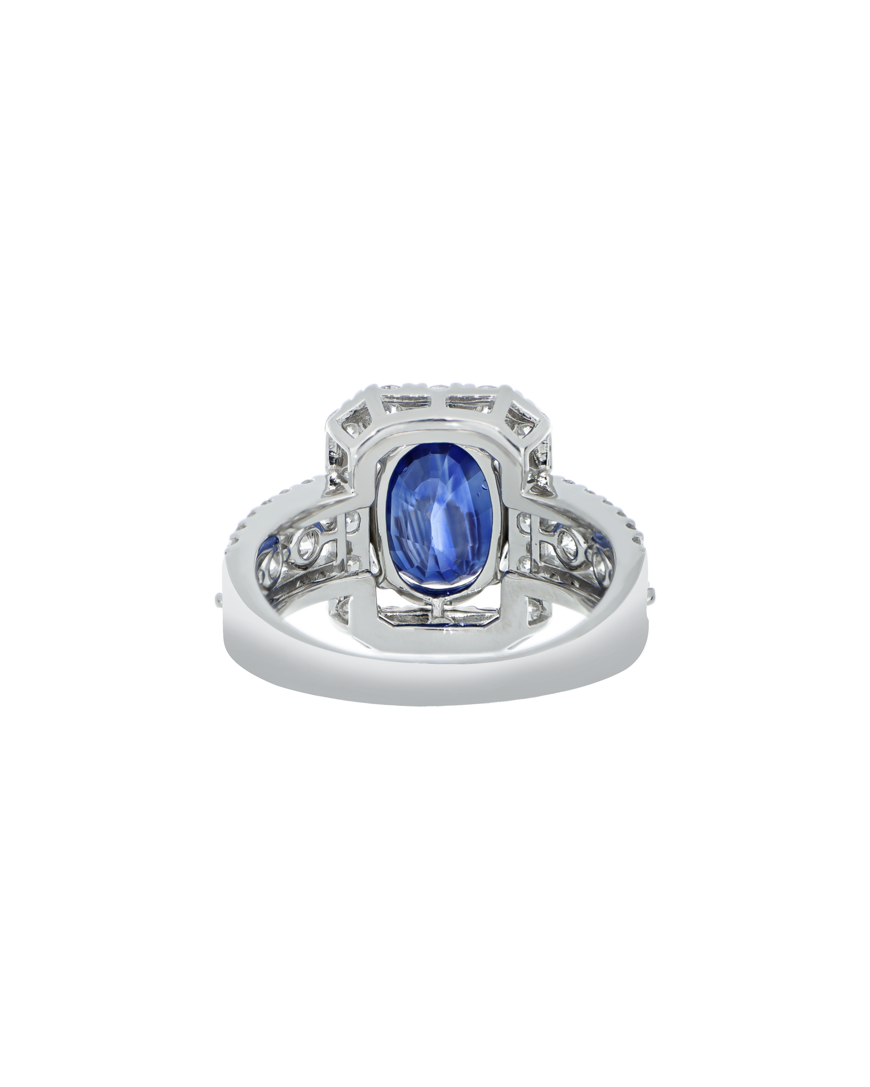 Sri Lankan Blue Sapphire Platinum Ring In Oval Motif