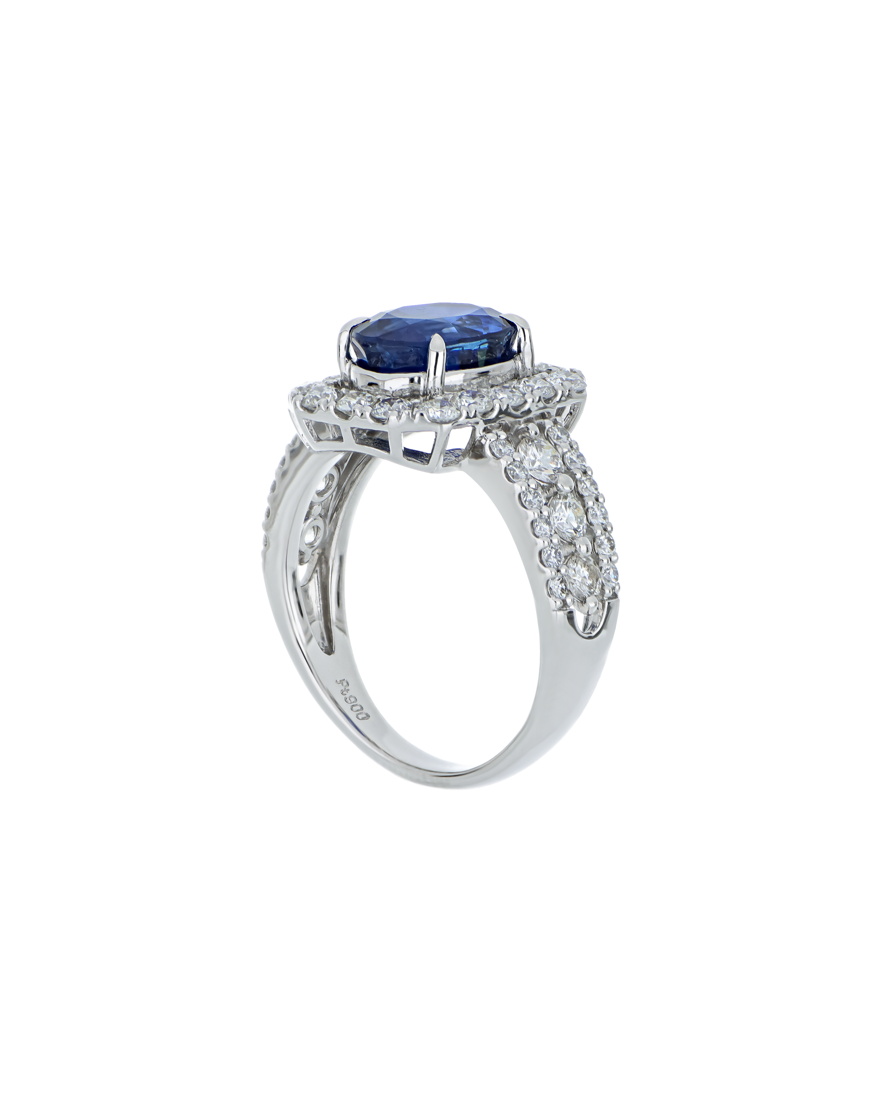Sri Lankan Blue Sapphire Platinum Ring In Oval Motif