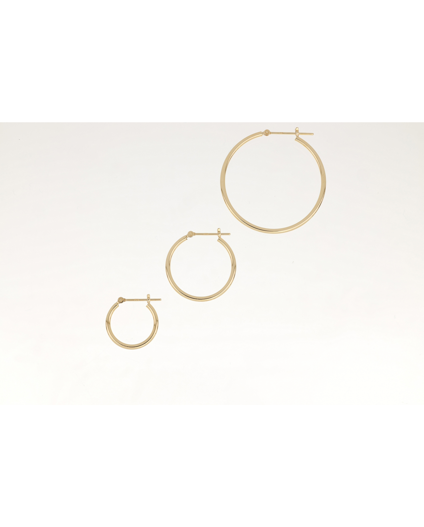 18K Yellow Gold Multi-Size Hoop Earrings