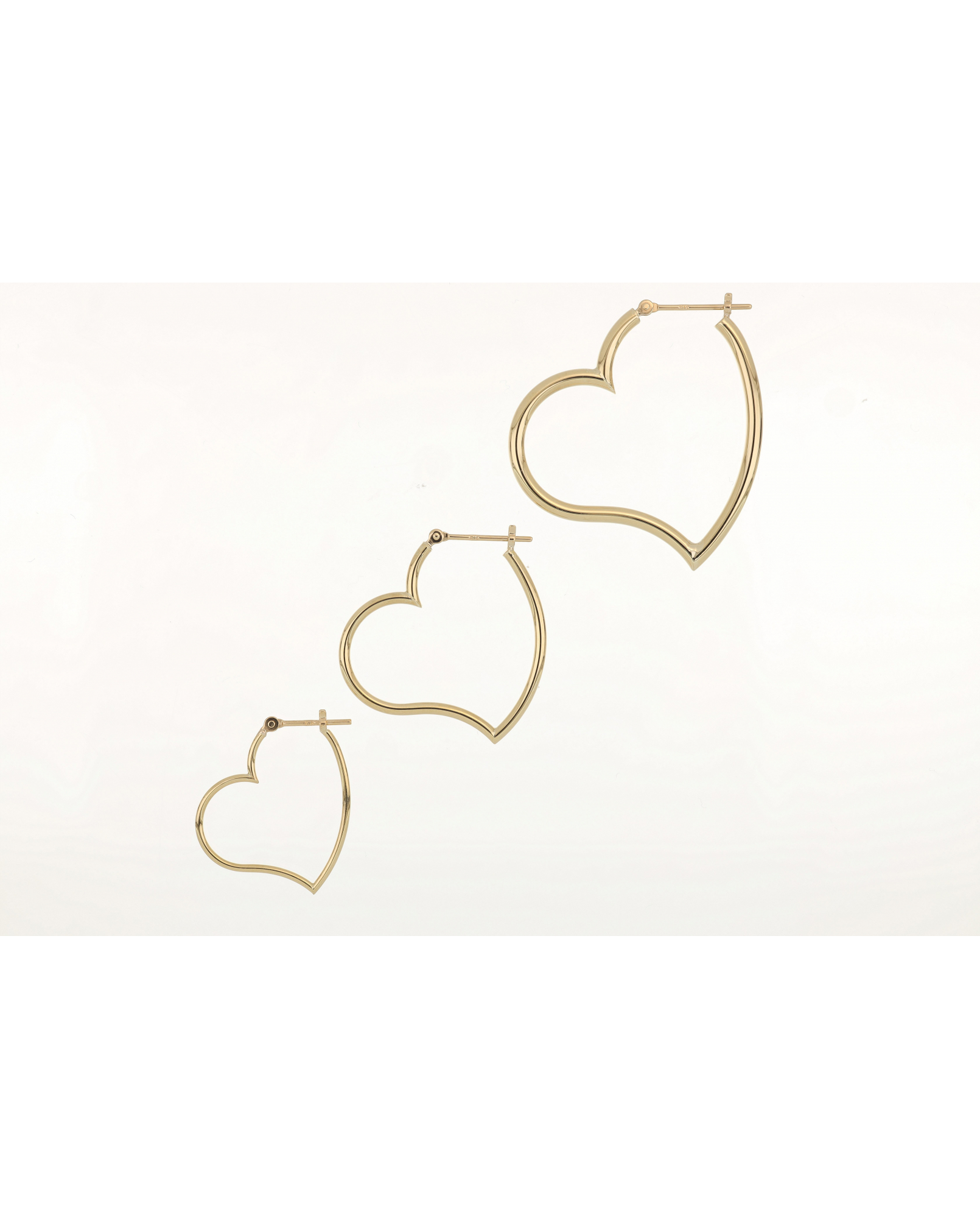 18K Yellow Gold Multi-Size Heart Earrings