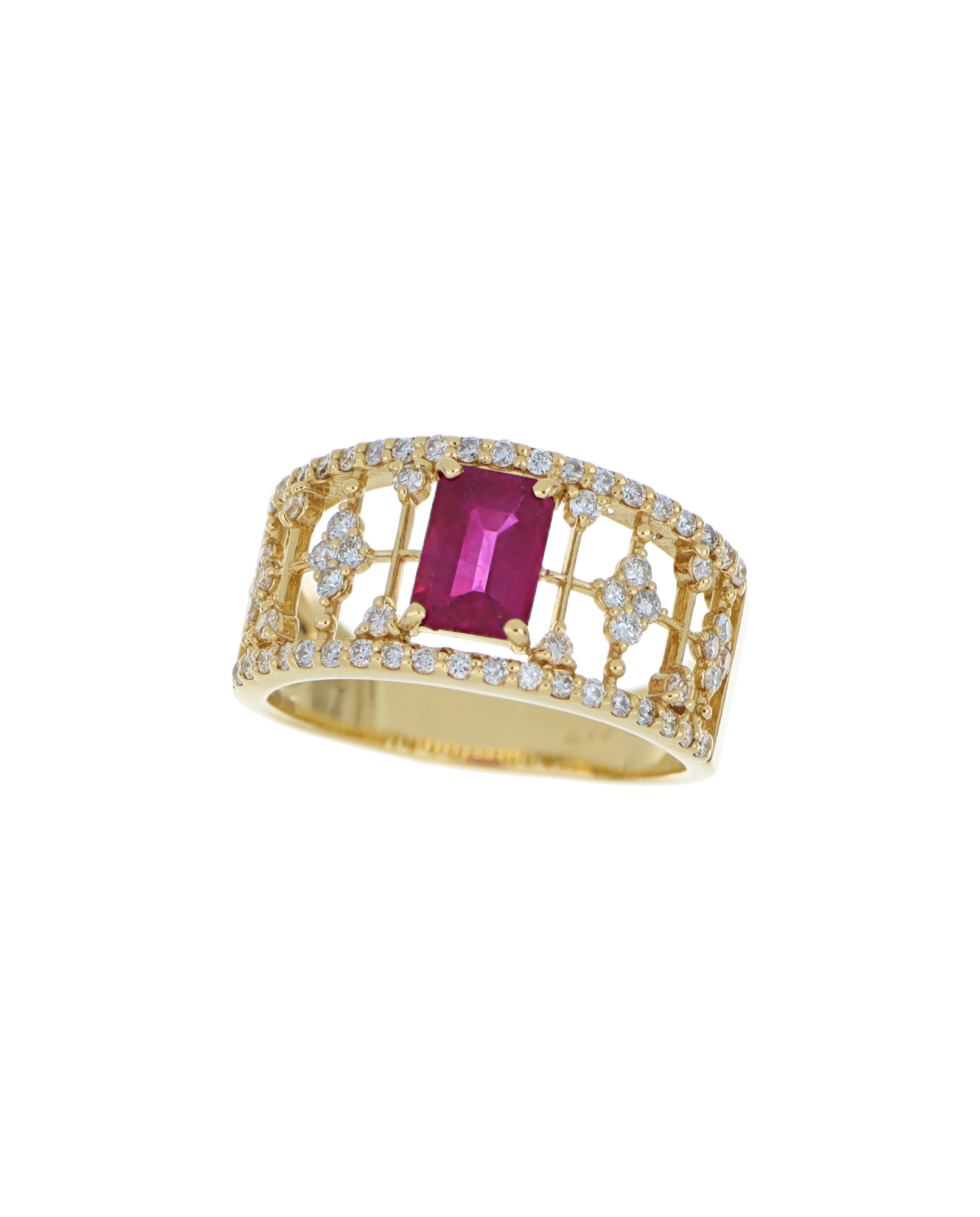 18K Yellow Gold Traditional Ring With Ruby Stone