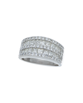 Princess-Cut Diamond Ring With Platinum Band