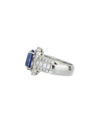40111 Platinum Oval Sapphire Ring 4.54ct Sapphire - 1.38ct Diamonds